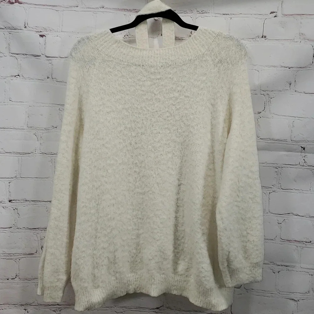 Express V Neck Off White Soft Sweater Women's Size L - Picture 7 of 10